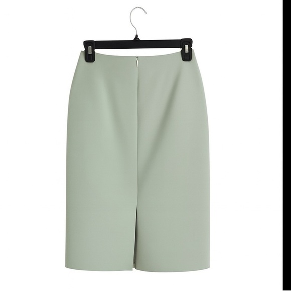 Talbots Mint Green Silk-Blend Pencil Skirt | Size 2P | Classic & Elegant - Picture 2 of 2